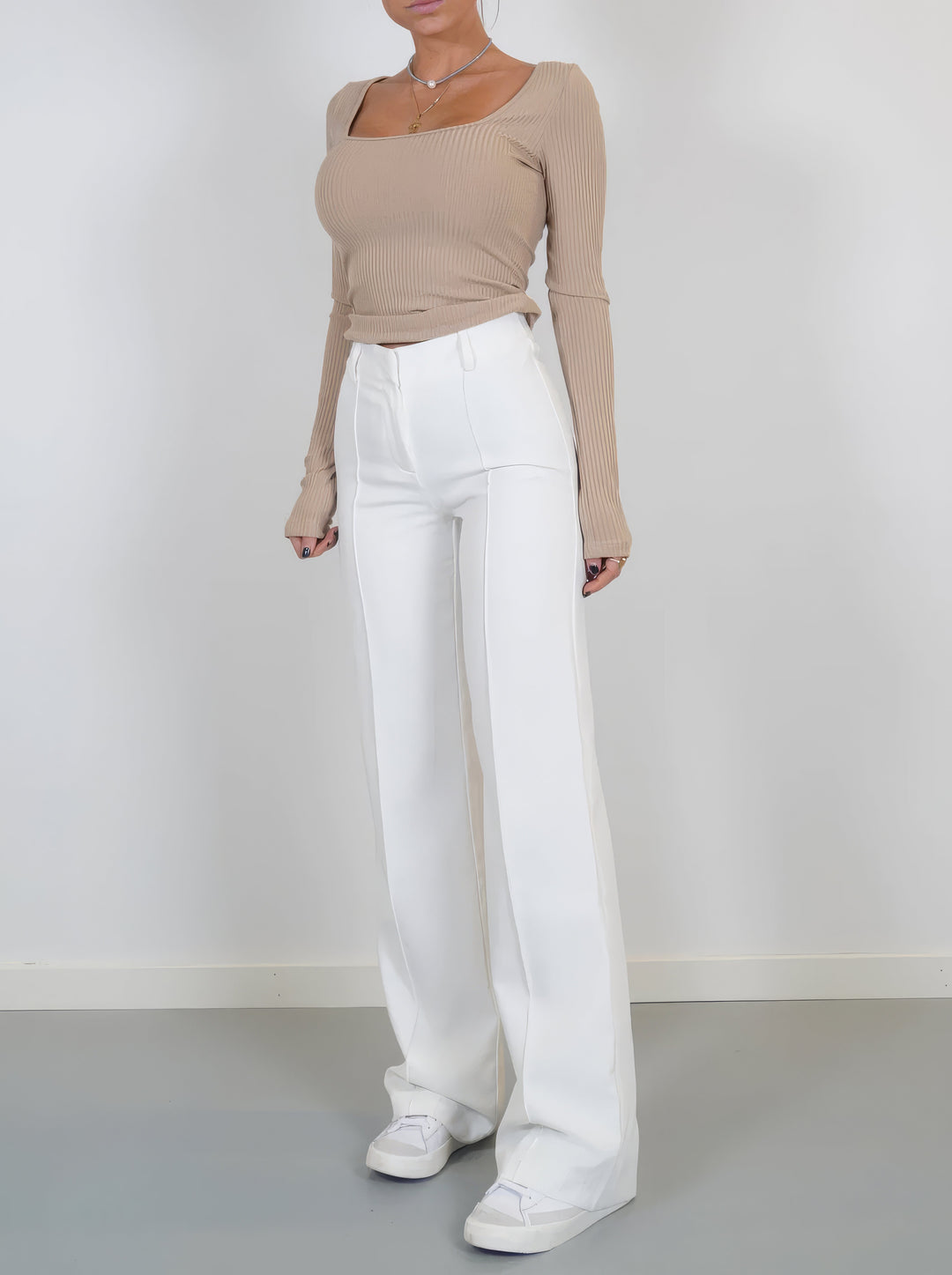 Lena Casual Wide Leg Trousers – Hoog-Taille Broek met Wijde Pijpen voor Veelzijdige Stijl