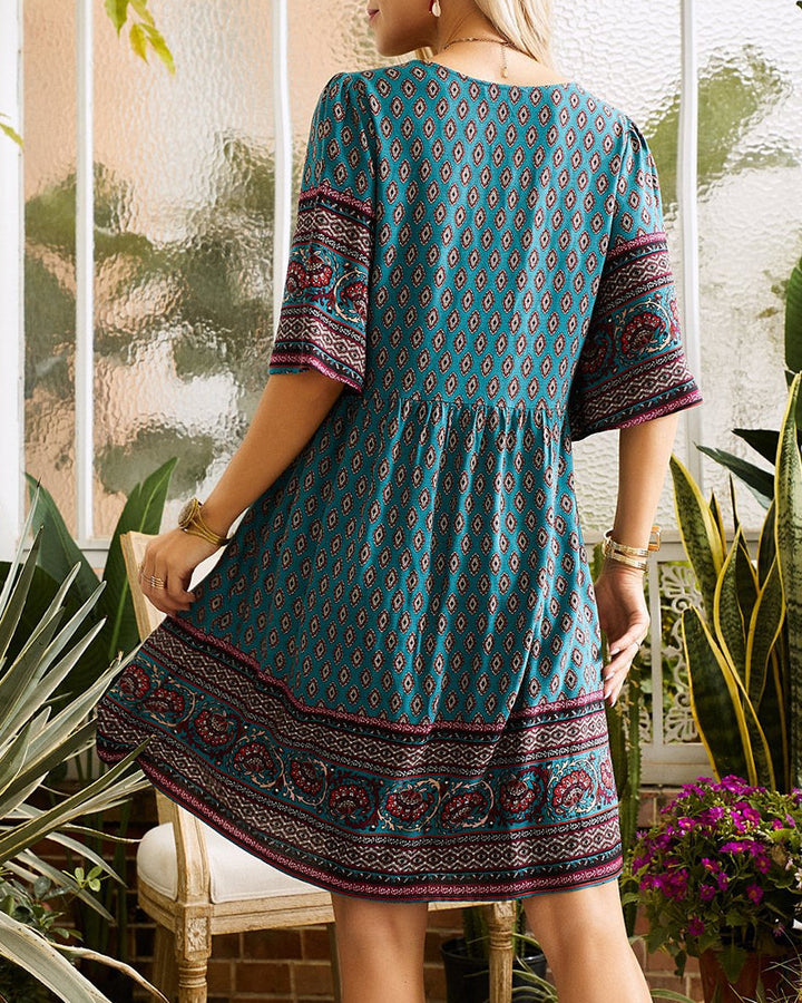 Nancie - Boho slim jurk met V-hals en print