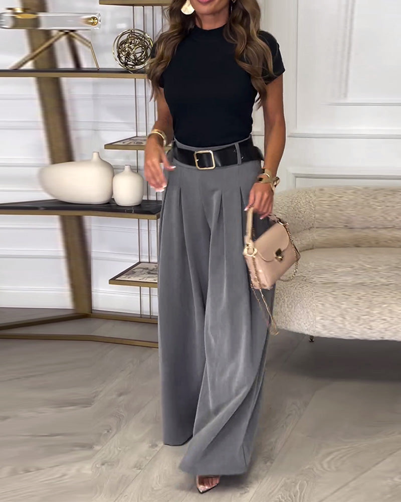 Temperamentvolle, eenkleurige, losse broek