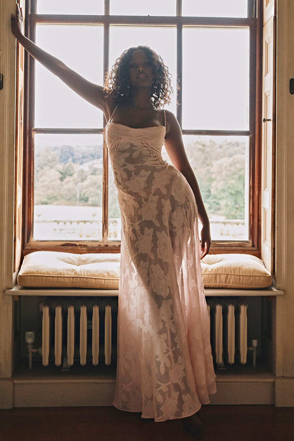 Elvina maxi-jurk zonder rug met borduursel | Luchtig, elegant & ideaal voor de zomer