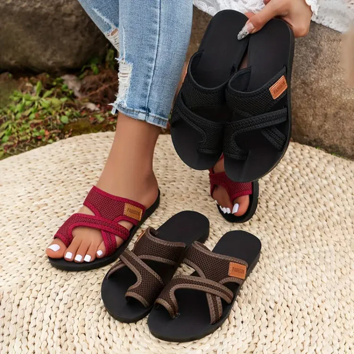 Euphemia - Antislipsandalen van geperforeerd mesh