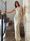 Elegante Maxi-Jurk met Schouderdetail en Aansluitend Silhouet
