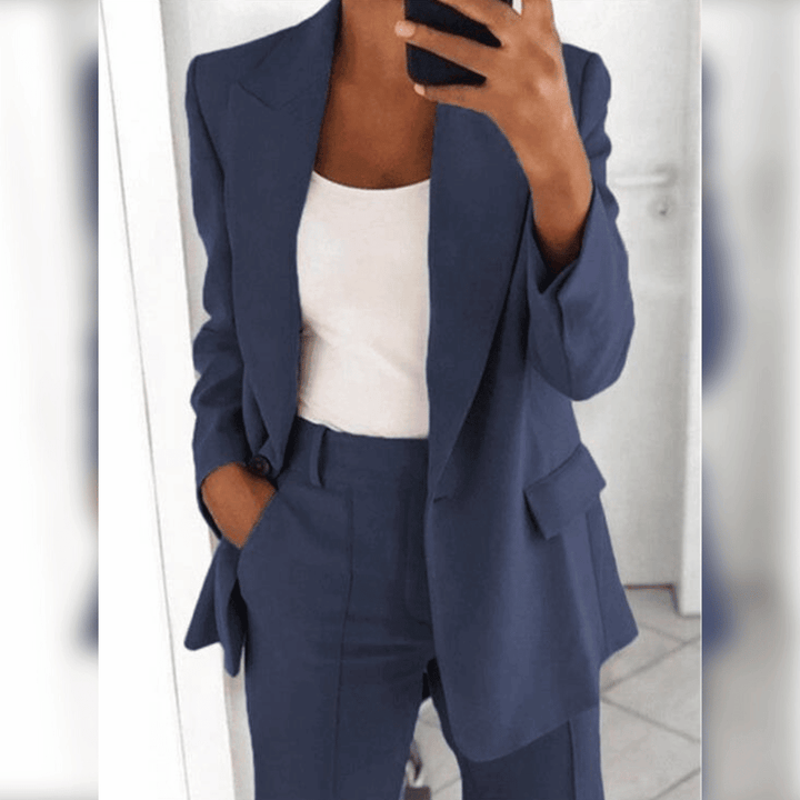 Ella Elegant en Comfortabel Kostuum voor Alle Gelegenheden, Combineert Stijl en Welzijn