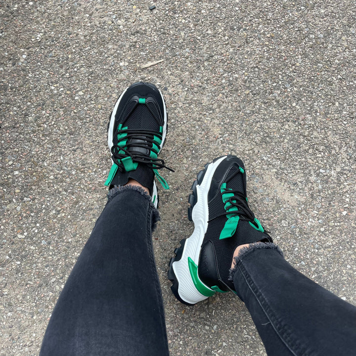 Djana Black/Green Sneaker