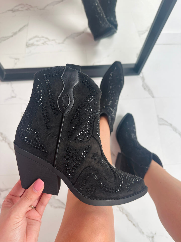 Delphine I Black Boots