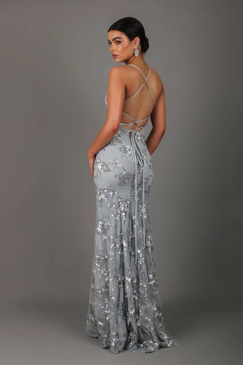 Avondjurk met Glitterapplicaties in Aansluitend Model voor Elegantie en Glamour