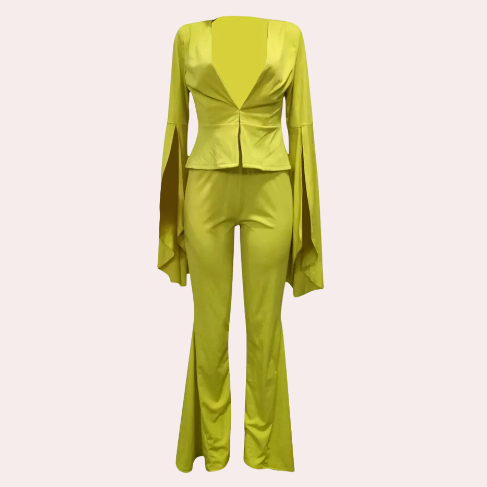 Modieus tweedelig damesensemble | Elegante blazer met cape details & wijduitlopende broek