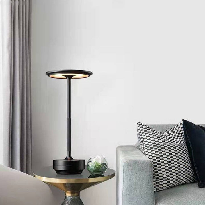 LuxeLumina - Metallic Elegantie Lamp
