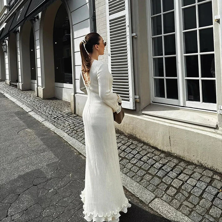 Charlotte Elegante Maxi Dress | Uitlopende Mouwen & Verfijnd Rugdetail