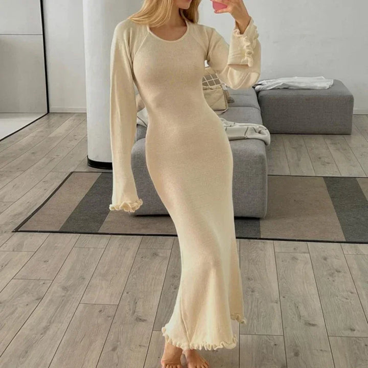 Lena Elegante Maxi Gebreide Jurk | Open Rug & Subtiele Uitsprongen