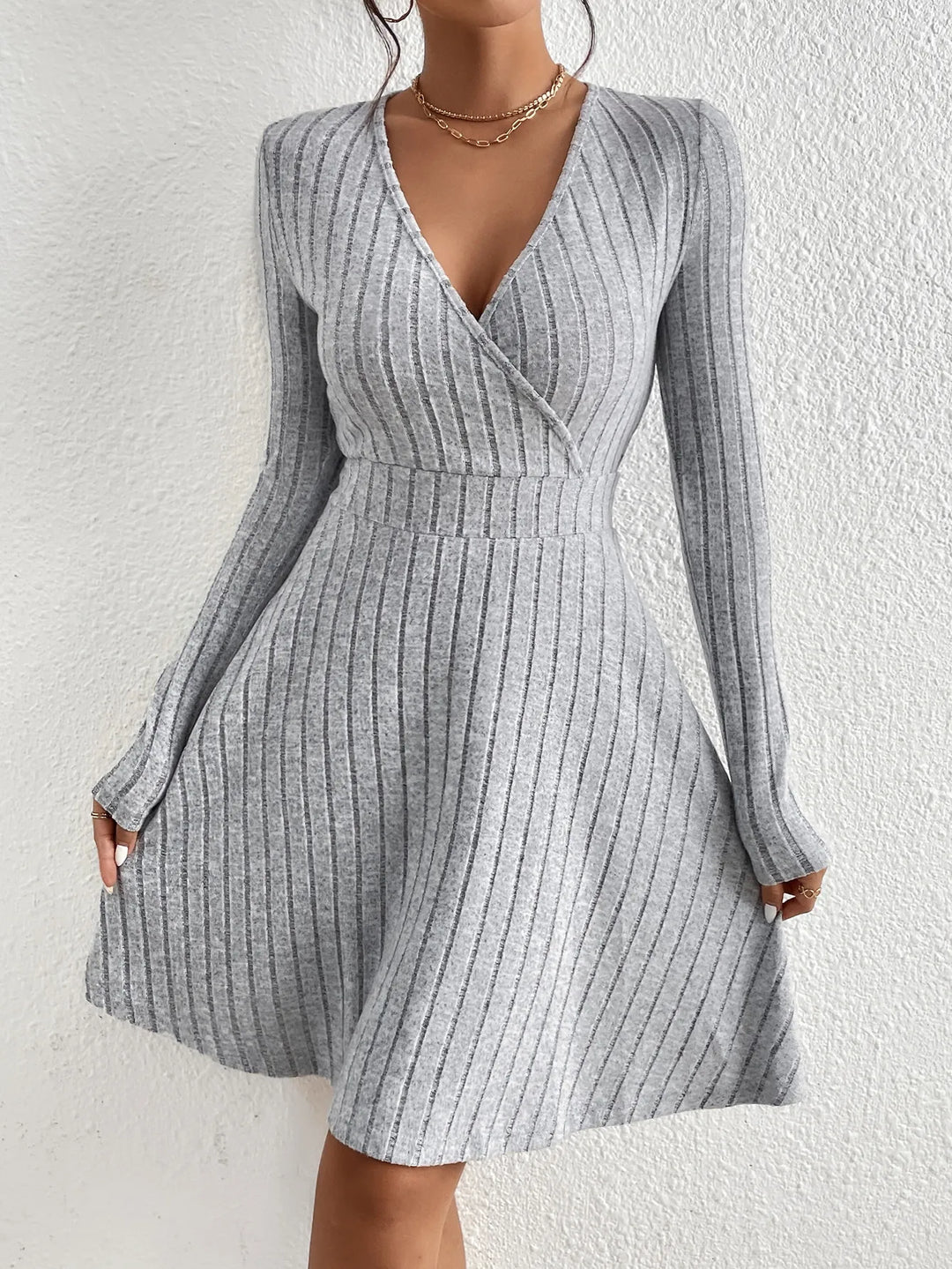 Amandine Chic Gebreide Jurk | V-hals & Lange Mouwen
