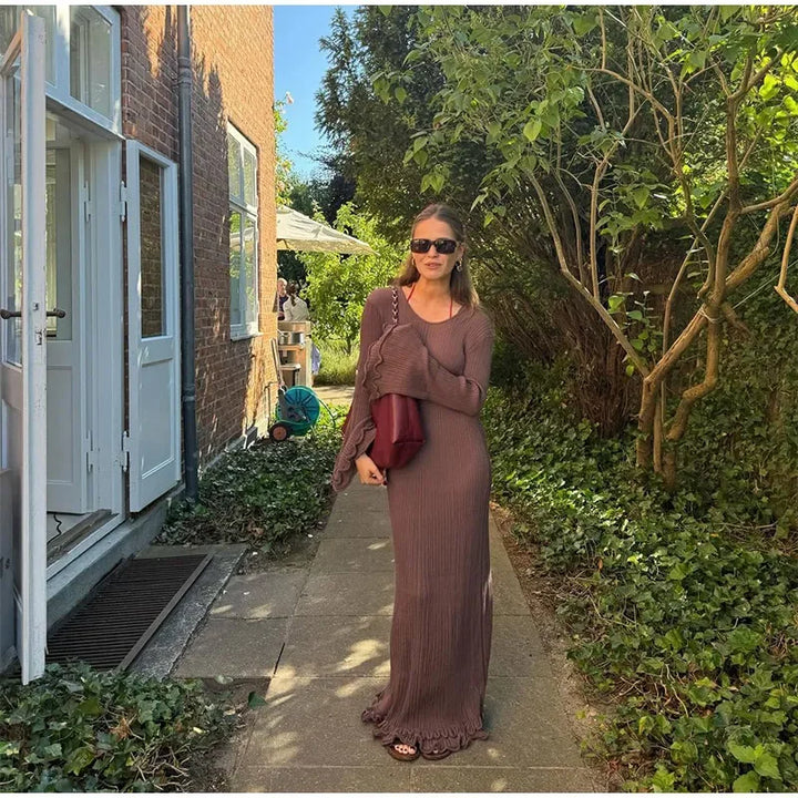 Lena Elegante Maxi Gebreide Jurk | Open Rug & Subtiele Uitsprongen