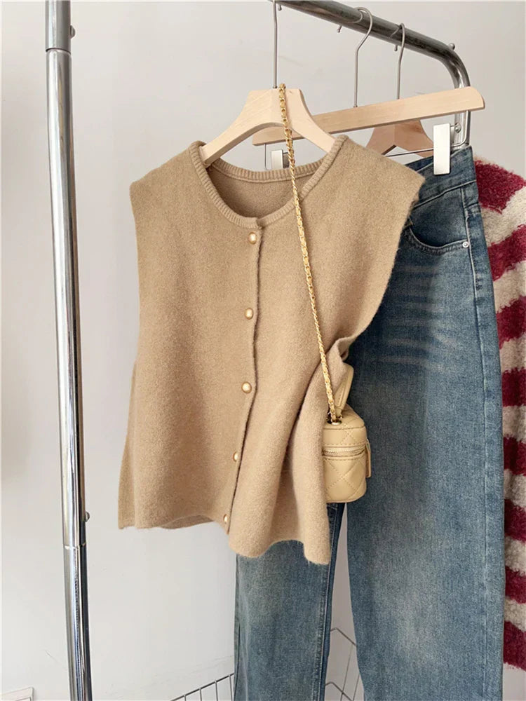 Adeline - Geraffineerd gilet met knopen, ideaal voor een klassieke stijl