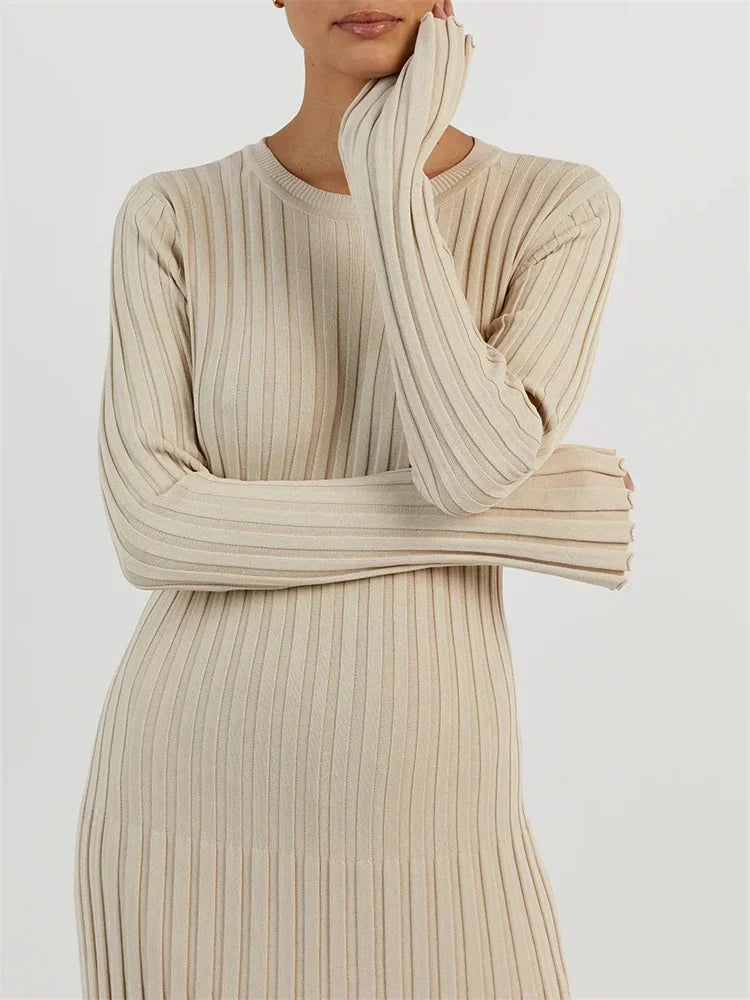 Sasha | Lange jurk met plooien & aansluitende snit | Elegantie & comfort