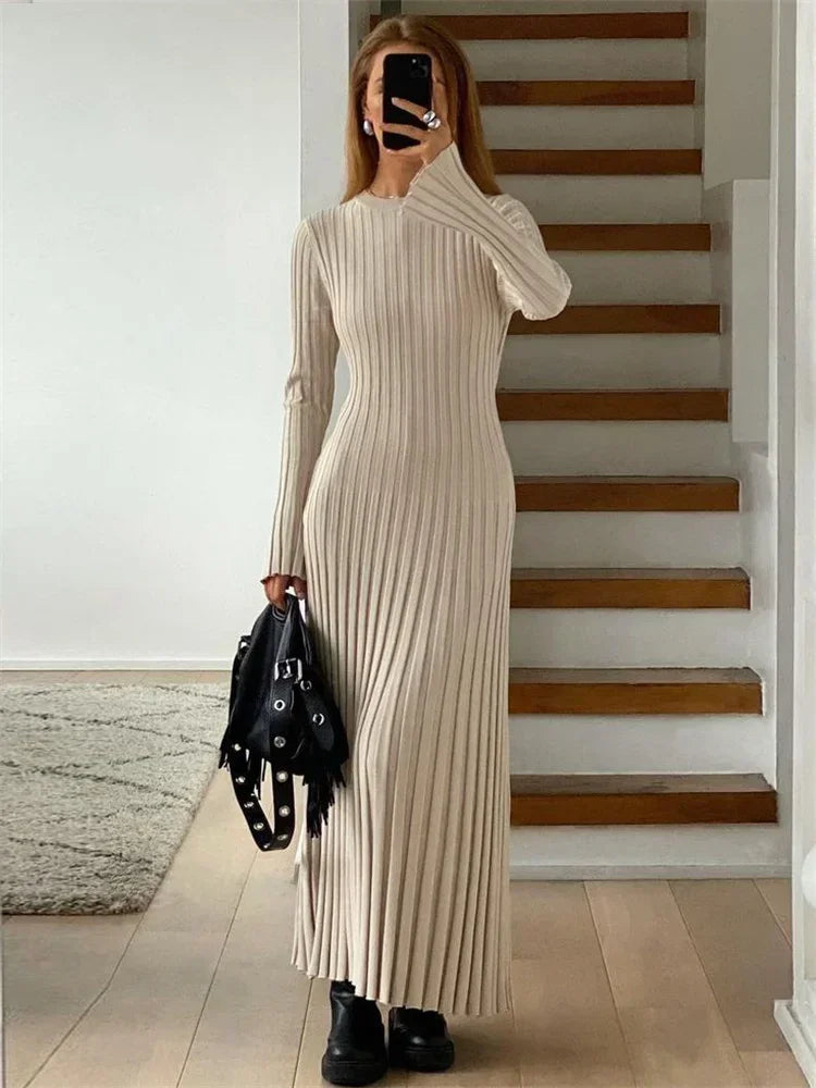 Sasha | Lange jurk met plooien & aansluitende snit | Elegantie & comfort