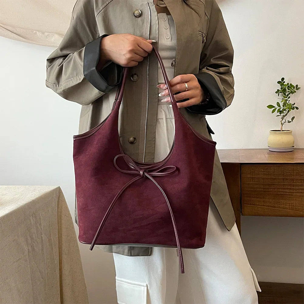 Kim Elegante Tas – Stijlvolle Handtas met Vegan Suède & Leer en Strikdetail | Perfect voor Dagelijks Gebruik & Evenementen