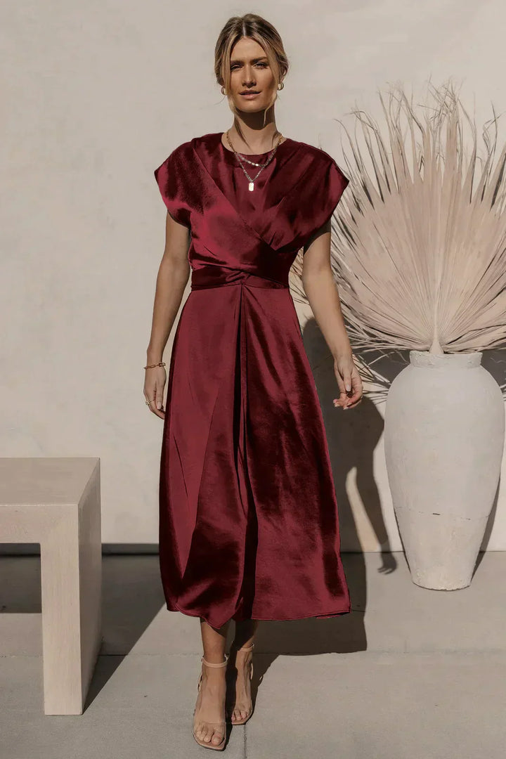 Evangeline| Elegante avondjurk van zijdesatijn, perfect voor speciale gelegenheden