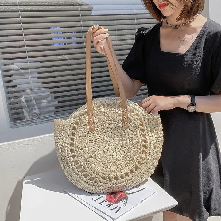 Ronde Strozak met Handgeweven Details en Zomerse Stijl