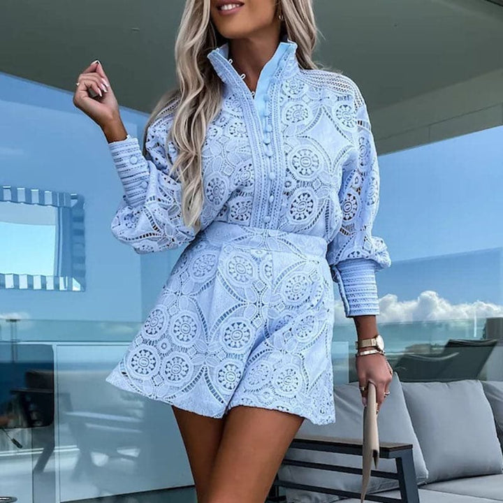 Brana | Lace tweedelige set met geborduurde top & shorts
