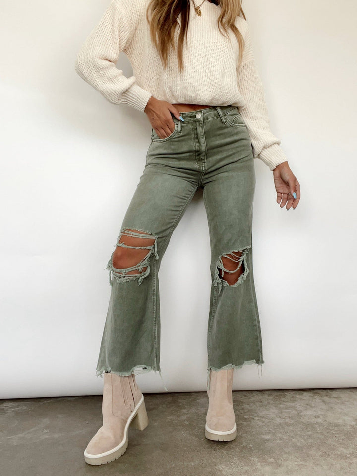 Xyrisa gescheurde jeans