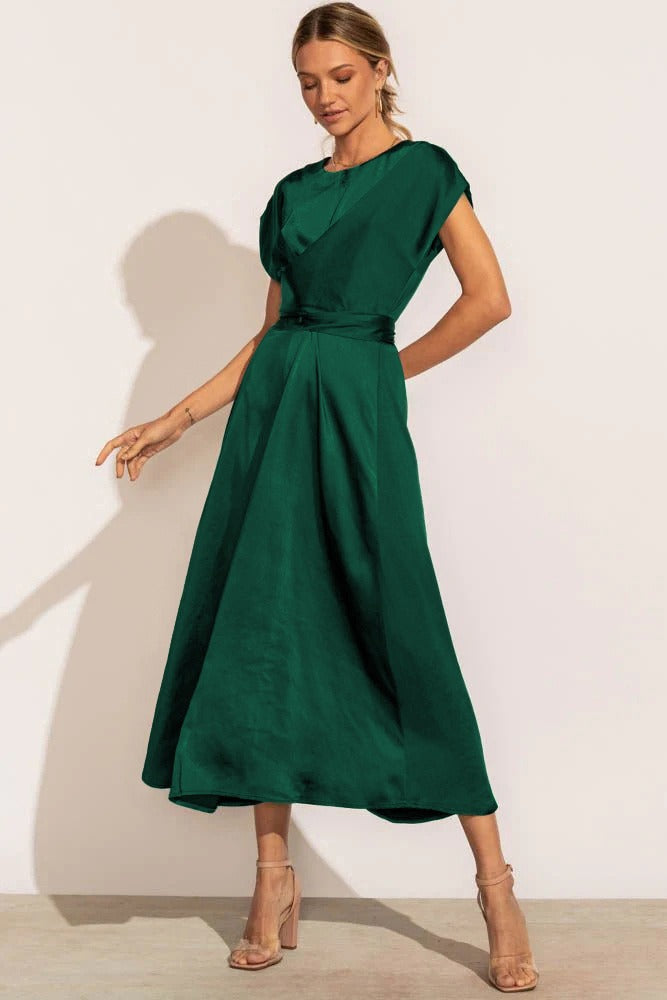 Claire Elegante Zijden Midi Dress voor Vrouwen | Chic & Geraffineerd